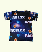 Parte trasera de la pijama infantil de Roblox con camiseta azul de manga corta.