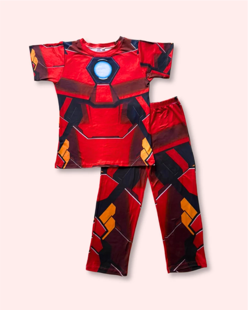 Pijama infantil de Iron Man para niño con camiseta de manga corta y pantalón largo.